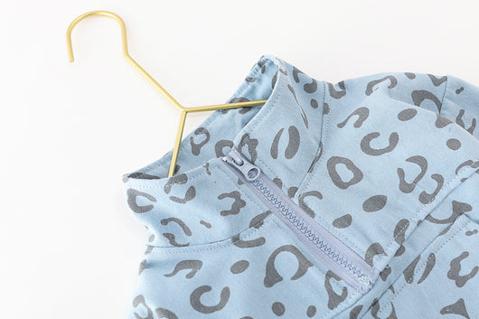 Traje Occidental Infantil de Dos Piezas con Cuello Parado - Image 14