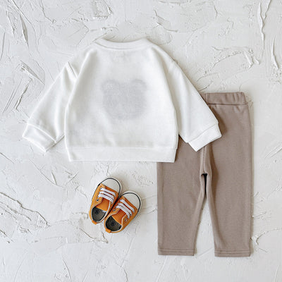 White long-sleeve baby hoodie with a brown bear print and matching ribbed beige sweatpants set. - Image 13