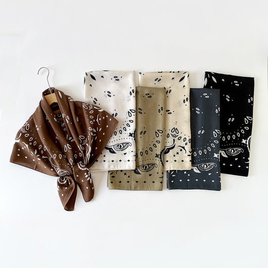 Pañuelo de Seda Estampado Cachemira Flor de Anacardo Lujo Premium