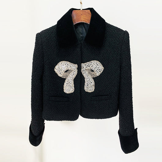 Abrigo de Invierno con Moño y Detalles Perlados - Image 7