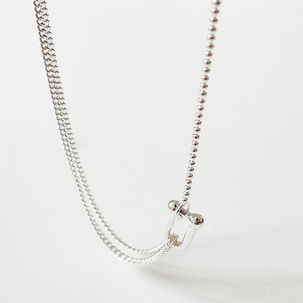 Collar de Plata Esterlina con Cierre U para Mujer