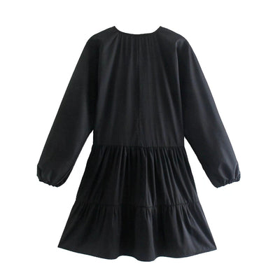 Vestido Corto de Manga Larga con Paneles Superpuestos - Image 2