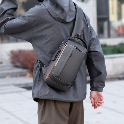 Bolsa Deportiva Impermeable para Hombre con Bandolera - Image 2