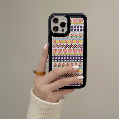 Funda para Celular con Flores Bordadas Coloridas - Image 8