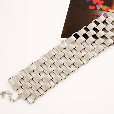Pulsera de Metal Pesado - Joya Maestra para Coleccionistas - Image 9