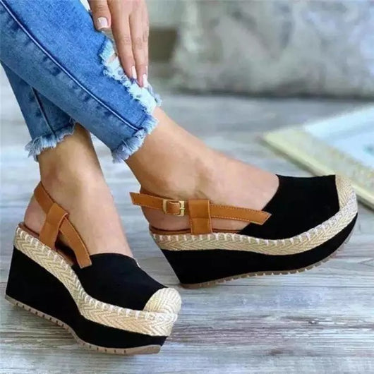 Sandalias Cuña Bicolor con Pulsera y Detalles de Rafia - Image 11