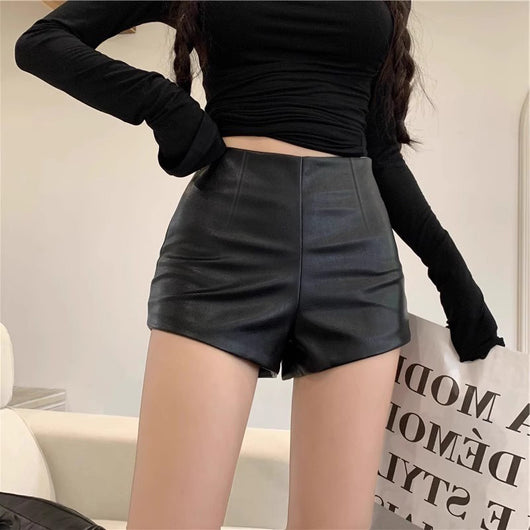 Pantalones de Cuero Sintético Cintura Alta Shorts Sexy Estilo Moderno - Image 3