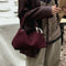 Bolso Crossbody de Ante Gamuza Premium con Diseño Exclusivo para Mujer