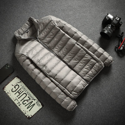 Chaqueta Acolchada Ultraligera con Capucha y Cuello Parado para Hombre - Image 34