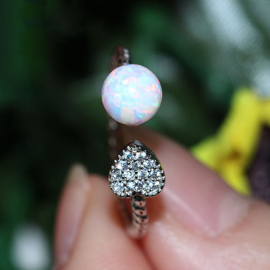 Anillo de Ópalo Blanco con Cuentas de 6mm - Diseño Colorido