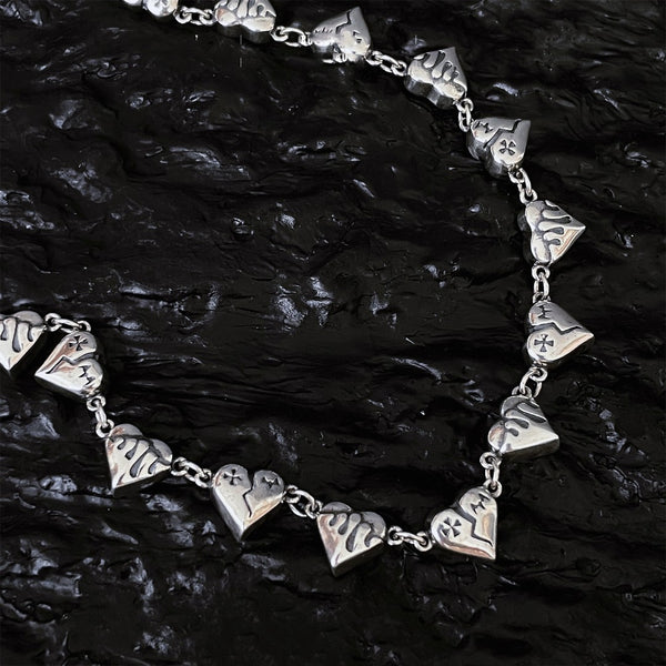 Collar de Plata S925 Corazón Roto con Diseño Graffiti de Amor