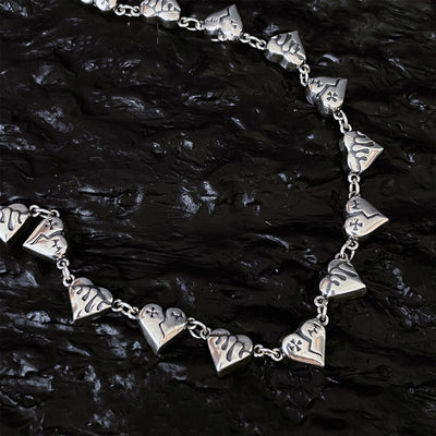 Collar de Plata S925 Corazón Roto con Diseño Graffiti de Amor