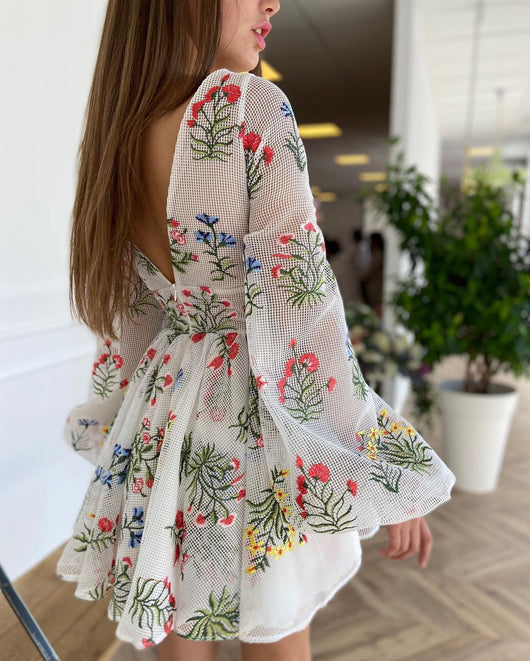 Vestido Elegante con Mangas Farol Bordado - Image 9