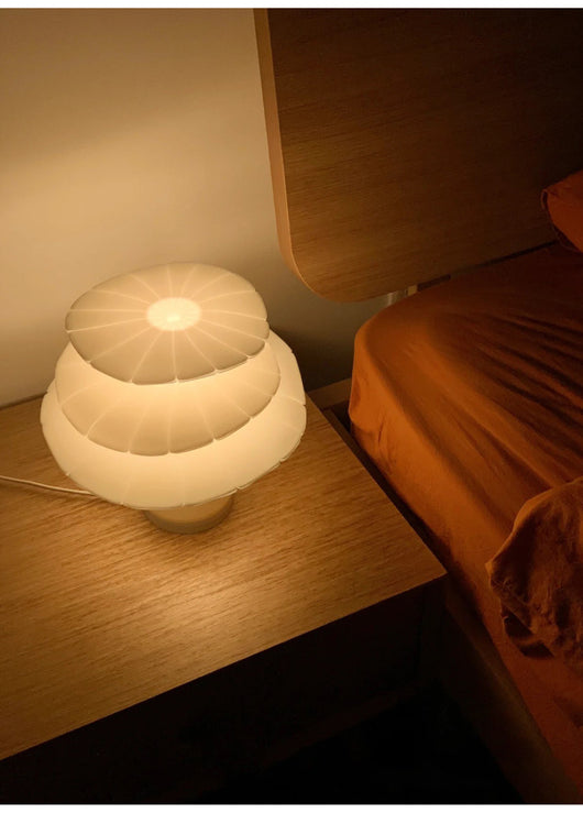 Lámpara de Mesa Artística con Atmósfera Creativa - Image 7