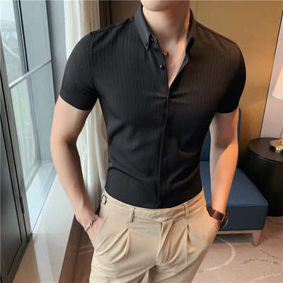 Camisa de Manga Corta a Rayas Oscuras