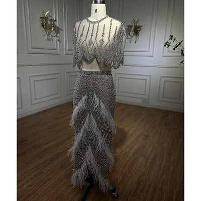 Vestido de Noche Elegante Slim Fit con Chal Pluma Plateado para Anfitriona - Image 14