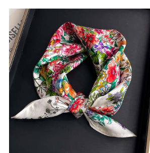 Pañuelo de Seda Beige Cuadrado para Mujer - Versátil y Fácil de Combinar - Image 55