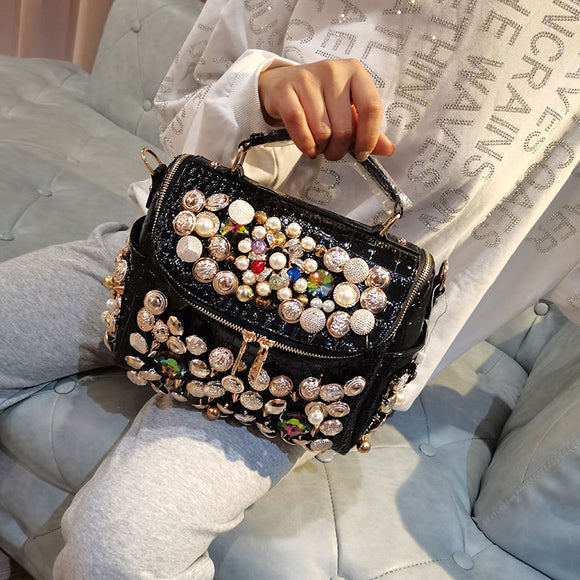 Bolso de Hombro Elegante con Remaches y Cristales Brillantes