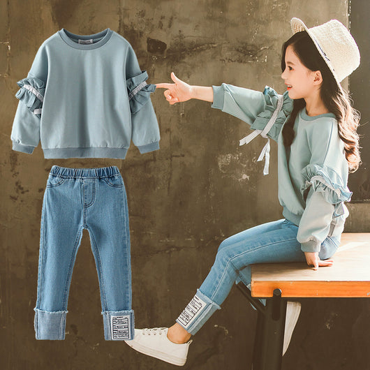 Conjunto de Dos Piezas: Jeans con Mangas de Encaje para Niñas - Image 13
