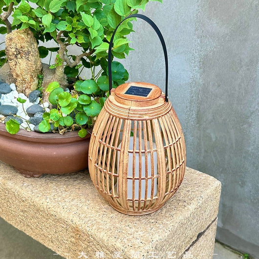 Lámpara Solar Decorativa para Patio y Jardín