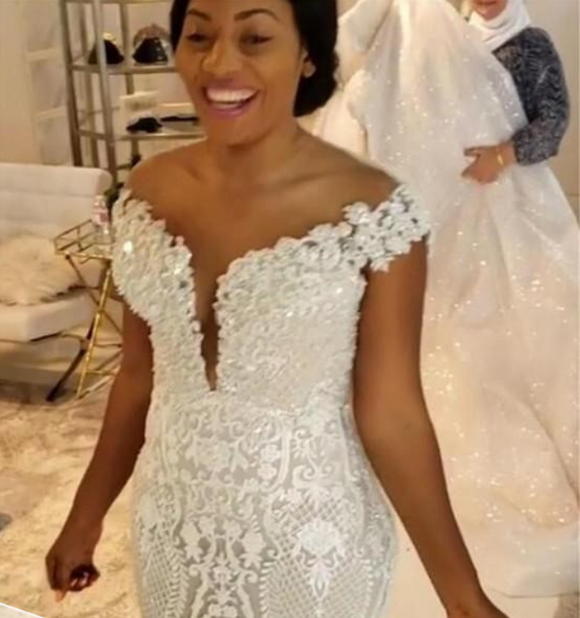 Vestido de Novia Sirena Desmontable con Encaje - Importación Mayorista Africana