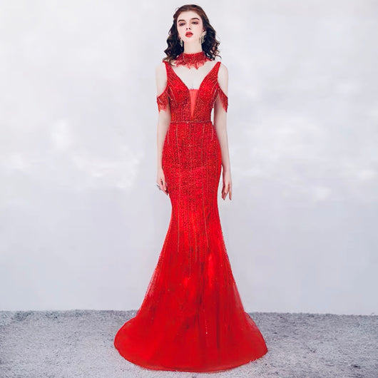 Vestido de Noche Elegante para Mujer con Escote Profundo y Cola