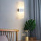 Luminária LED Minimalista para Criado-Mudo - Design Moderno para Quartos e Corredores