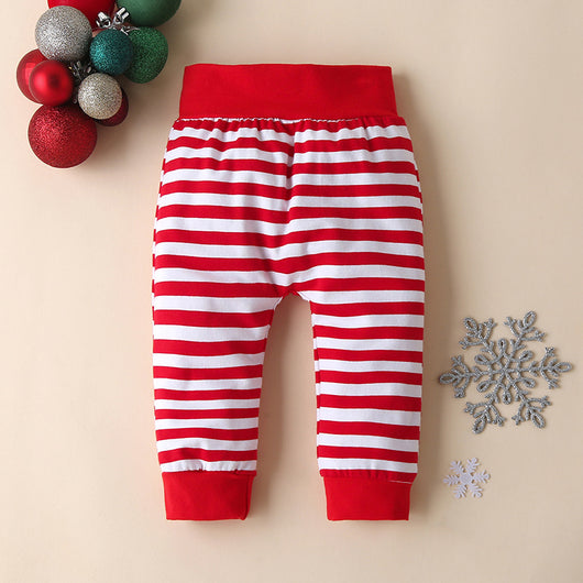 Conjunto de Tres Piezas Navideño a Rayas con Gorro para Bebé - Image 14