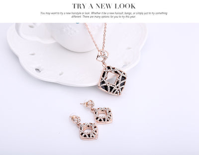 Conjunto de Joyería Lujo Estampado Leopardo Calado Collar y Aretes - Image 10
