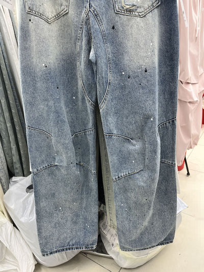 Jeans Rotos con Estampado de Letras y Efecto Pintura Desgastada - Image 10