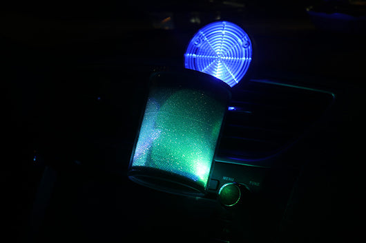 Cenicero Automotriz con Luz LED RGB y Contenedor Portátil - Image 14