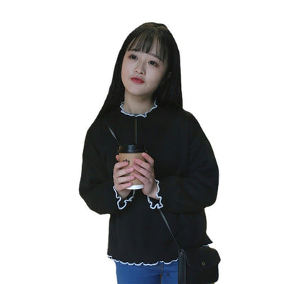 Suéter Escolar Coreano Cuello Alto Mediano con Detalles en Encaje
