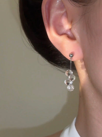 Aretes de Cristal con Borla Plateada - Diseño Minimalista y Elegante - Image 18