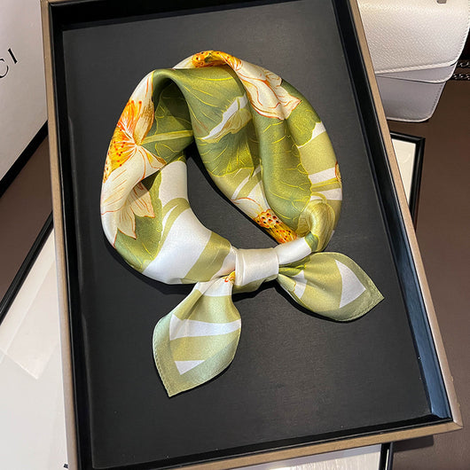 Pañuelo de Seda Beige Cuadrado para Mujer - Versátil y Fácil de Combinar - Image 52
