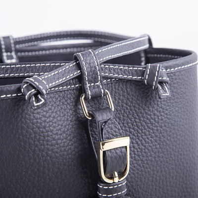 Bolso Cubo Retro de Cuero Genuino con Patrón Grabado y Cordón Ajustable - Image 25
