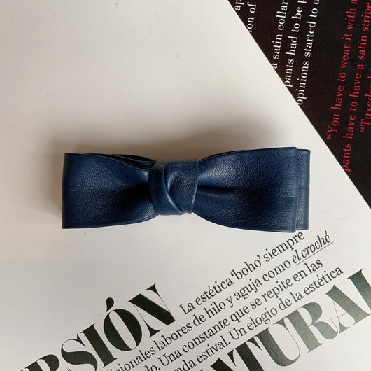 Pasador de Pato Doble Lazo en Cuero PU - Image 2
