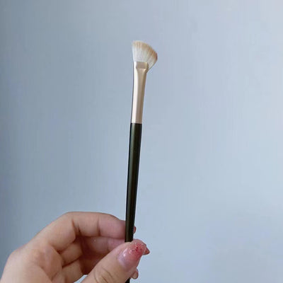 Brocha Abanico para Contorno Nasal - Herramienta de Maquillaje Profesional Suave y Precisa - Image 3
