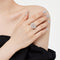 Anillo de Circonita Redonda con Diseño de Personalidad