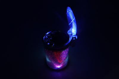 Cenicero Automotriz con Luz LED RGB y Contenedor Portátil - Image 9