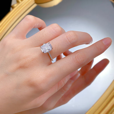 Anillo de Diamante Cuadrado Blanco en Plata 925 con Cuatro Garras - Image 8