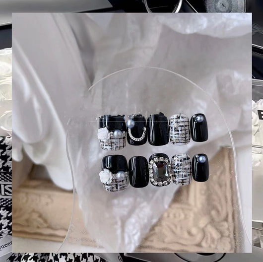 Parches de Uñas con Cadena de Perlas - Image 4
