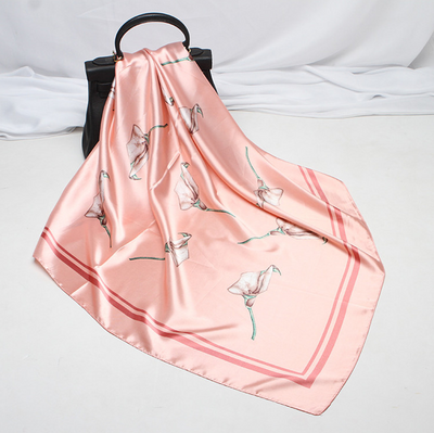 Pañuelo de Seda Estampado Digital Cuadrado - Image 3