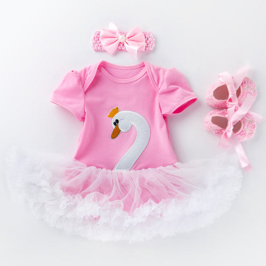 Conjunto de 3 Piezas para Bebé: Vestido, Zapatos y Accesorios para el Cabello - Image 5