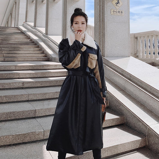 Abrigo de Cuero Negro Acolchado para Mujer - Largo Invierno - Image 12