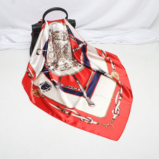 Pañuelo de Seda Estampado Cuadrado - Image 2