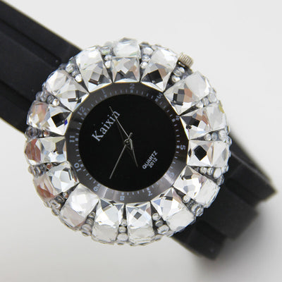 Reloj Elegante Girasol con Diamantes y Esfera Grande - Image 5