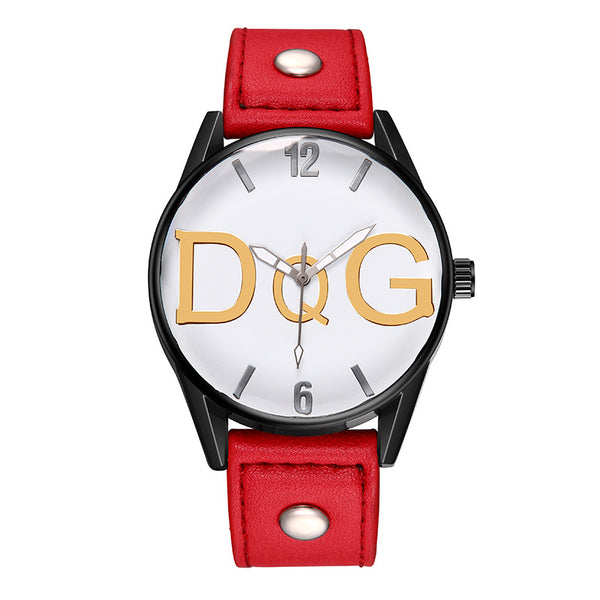 Reloj Pulsera Unisex Estilo Europeo con Remaches y Correa de Cuero