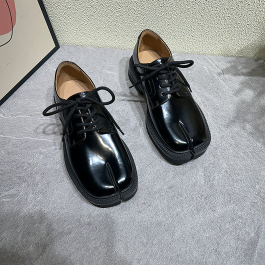 Zapatos de Cuero para Mujer con Diseño de Dedo Dividido - Image 3