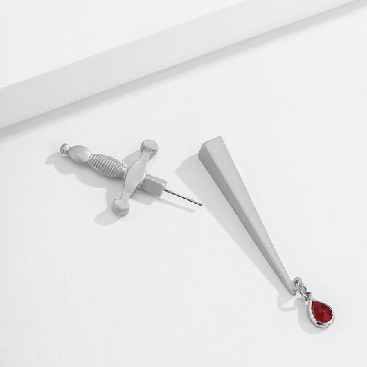 Aretes de Cruz con Gota Roja Estilo Hip Hop - Image 3