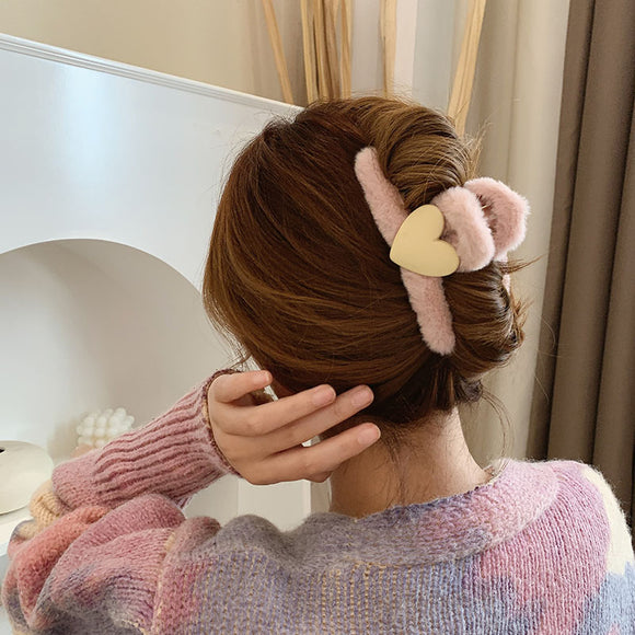 Pinza Agarradera de Peluche Amor Dongdaemun - Otoño Invierno